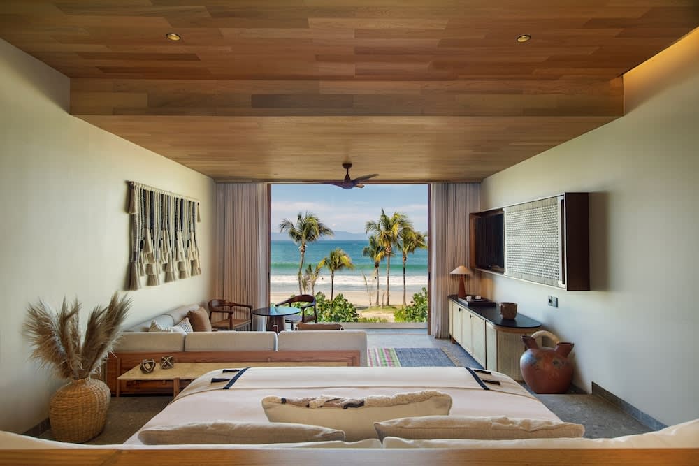 Img - WOW, Suite, 1 King, Oceanfront, Plunge pool