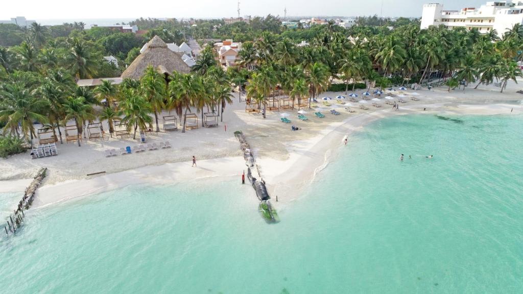 Hotel Cabañas María del Mar