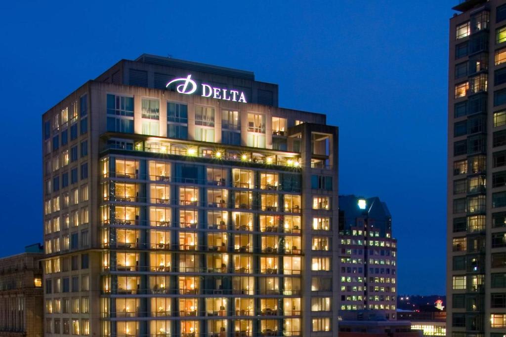 Delta Hotels by Marriott Vancouver Downtown Suites