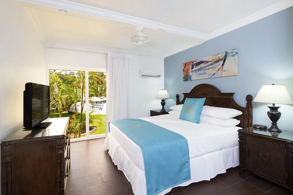 Img - One Bedroom Garden View Suite