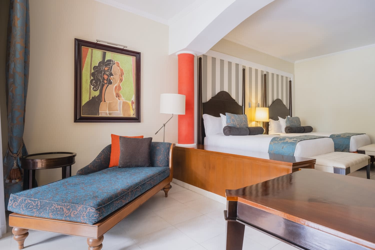 Img - Suite