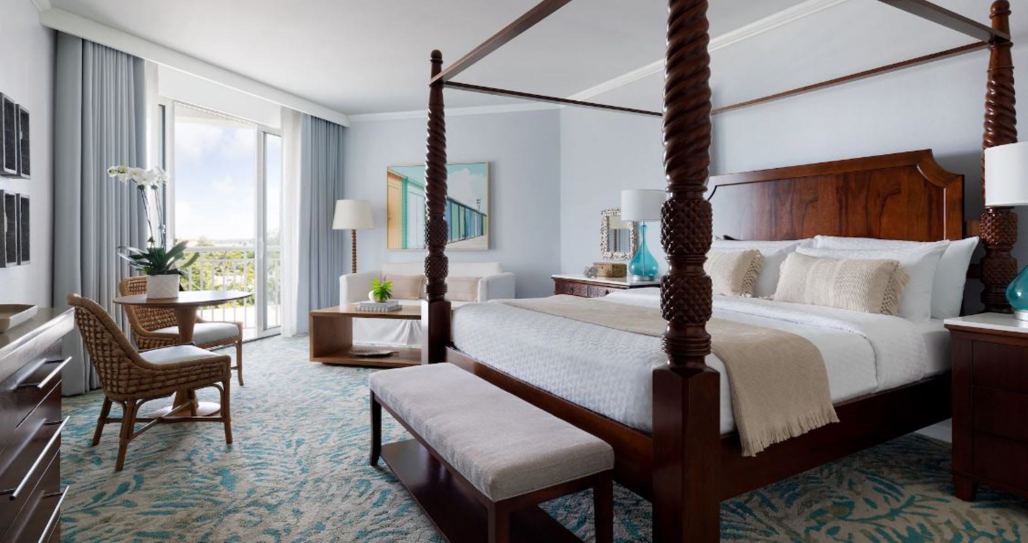 Img - West Bay Oceanview Penthouse Club Level Suite
