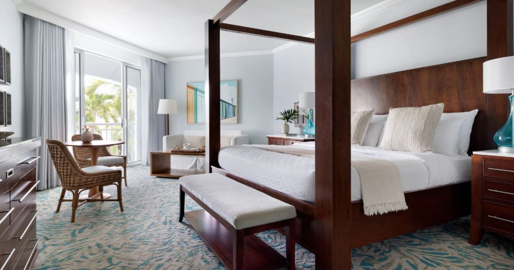 Img - West Bay Honeymoon Club Level Oversized Junior Suite