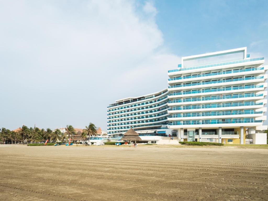 Las Americas Torre del Mar