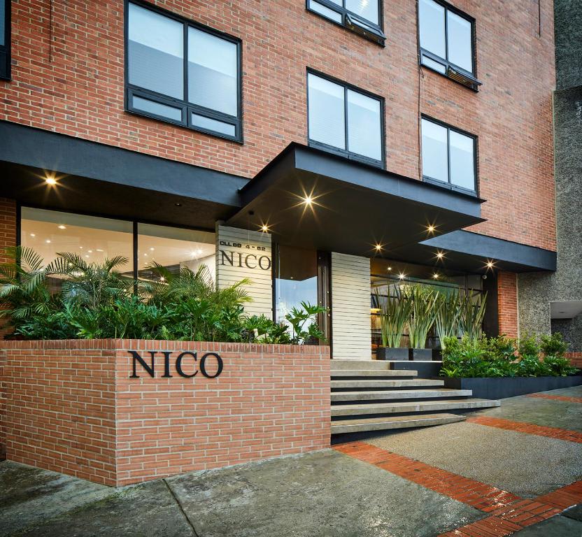 NICO Aparta Suites