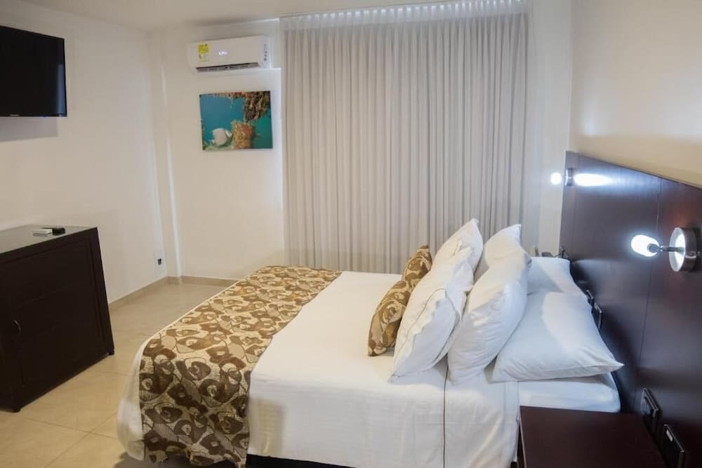 Img - Deluxe Room, 1 King Bed