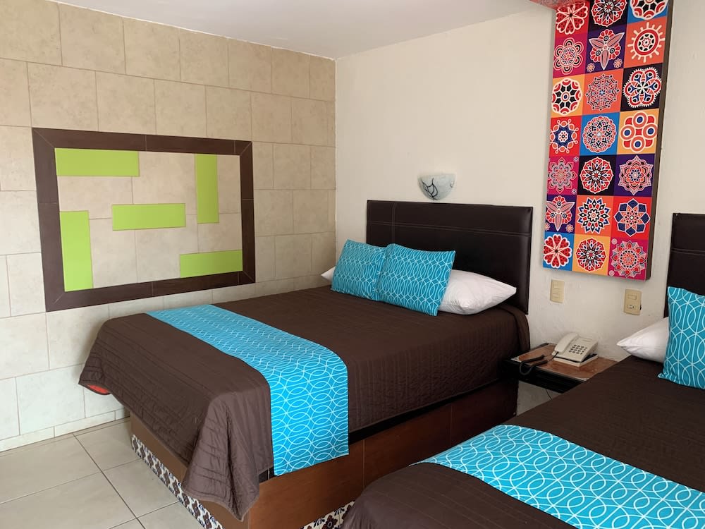 Img - Habitación doble estándar, vista a la piscina