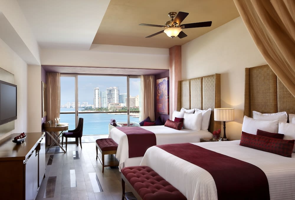 Img - Preferred Club Jr. Suite Ocean view 2 double beds
