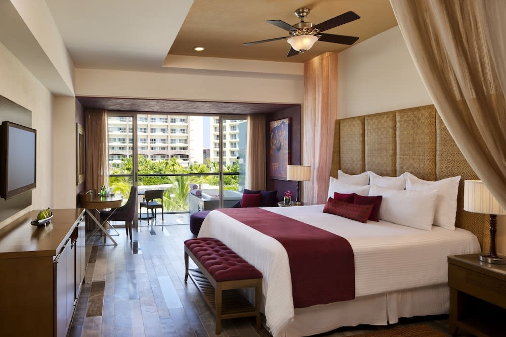 Img - Preferred Club Jr. Suite Garden View, 1 King Bed