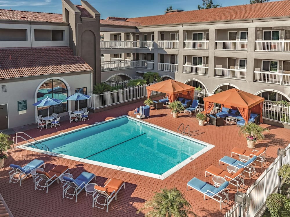 La Quinta Inn & Suites by Wyndham San Francisco Airport West