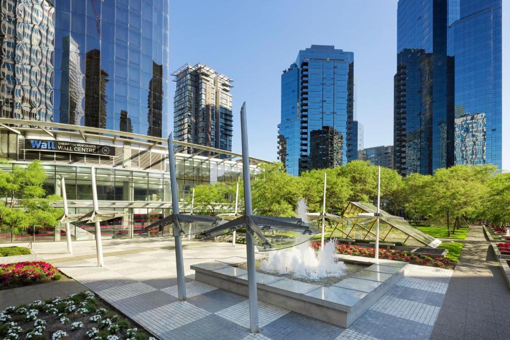 Sheraton Vancouver Wall Centre