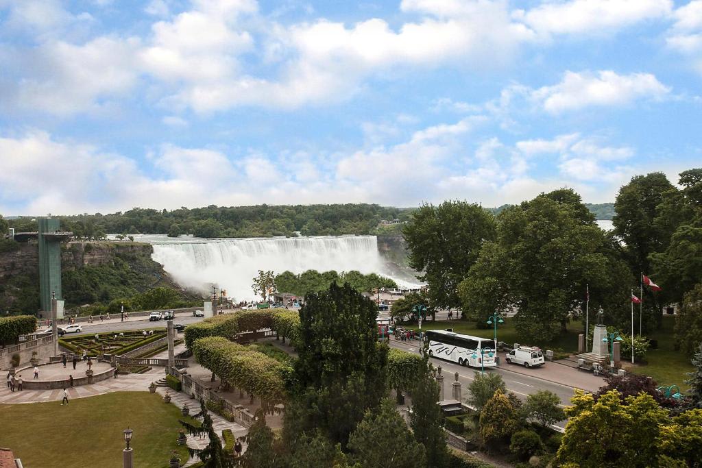 Habitación con vistas a las cataratas (lado estadounidense) - 2 camas grandes