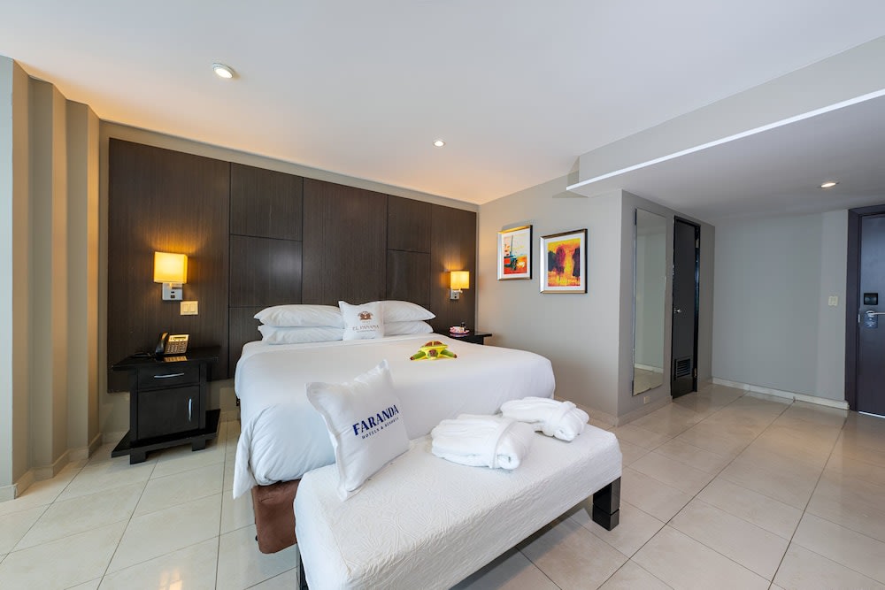 Img - Premium Room, 1 King Bed, Non Smoking, City View