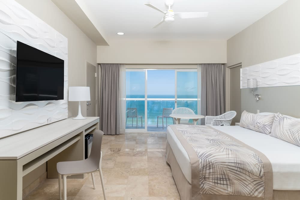 Img - Deluxe Ocean View King
