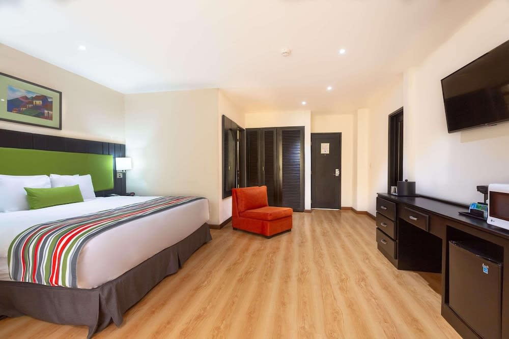 Hotel Country Inn & Suites By Radisson, San Jose Aeropuerto