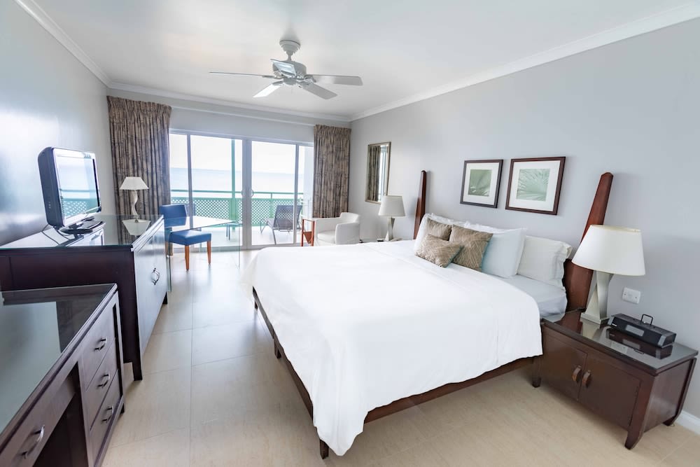 Img - Oceanfront Room
