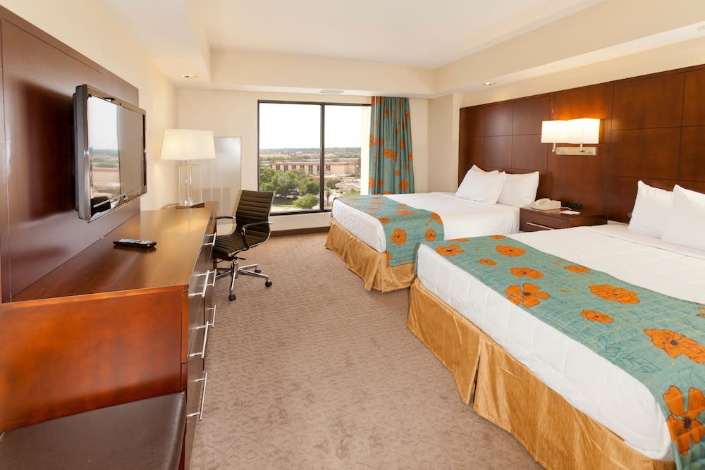 Ramada Plaza Resort & Suites by Wyndham Orlando Intl Drive