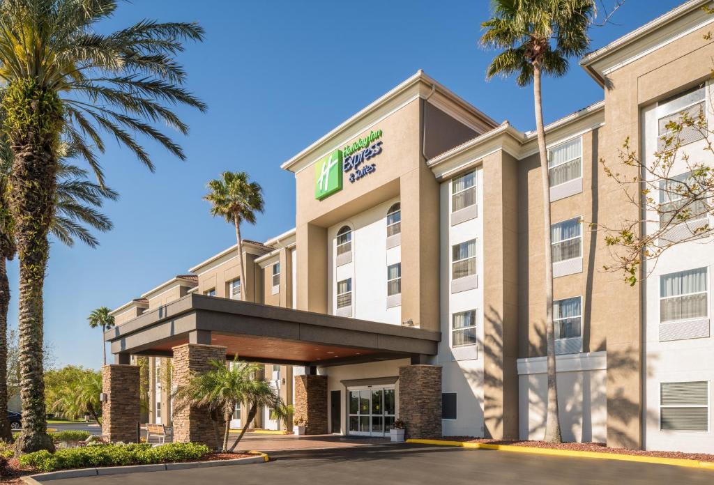 Holiday Inn Express Orlando International Airport, an IHG Hotel