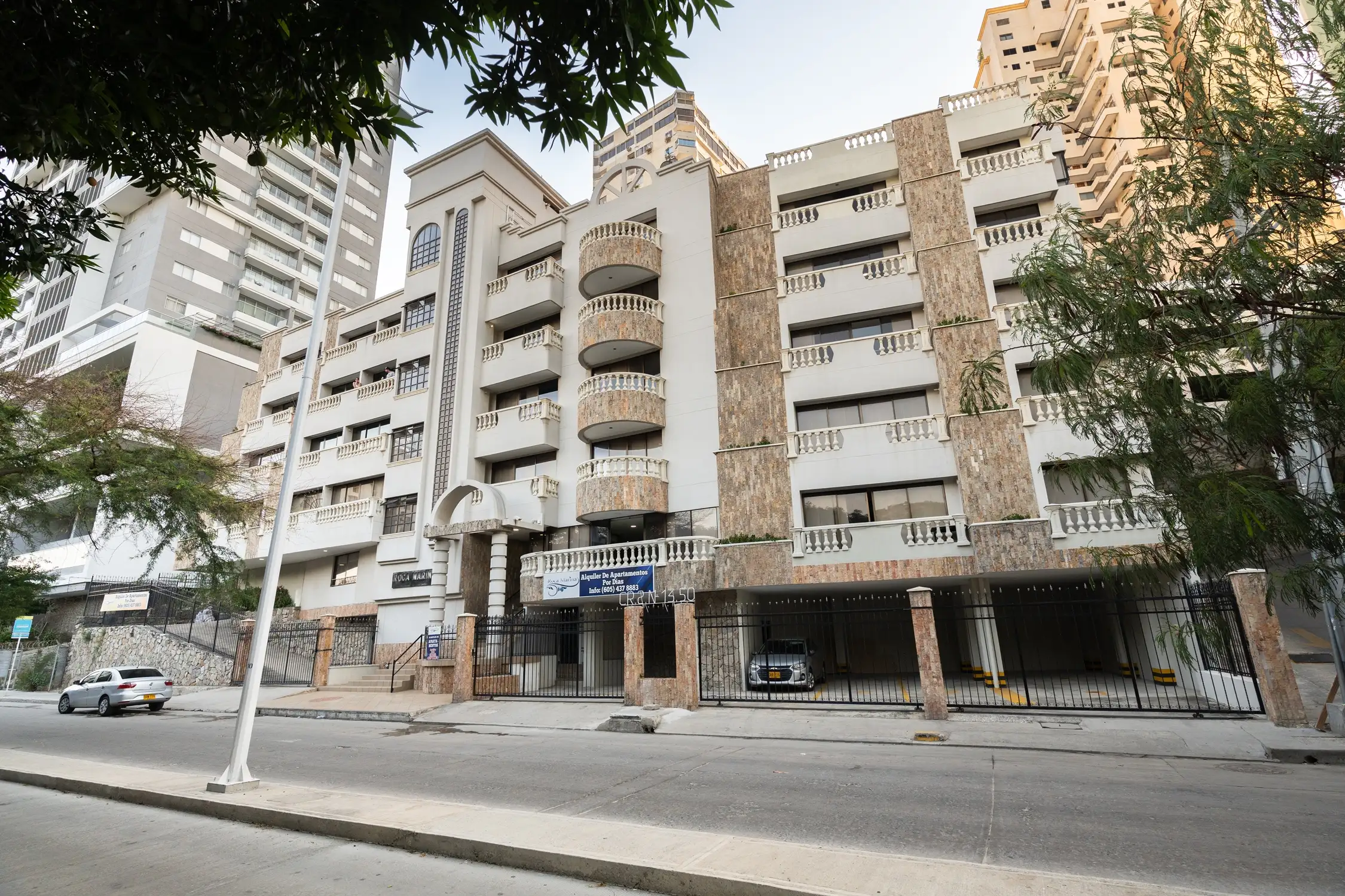 Apartahotel Roca Marina