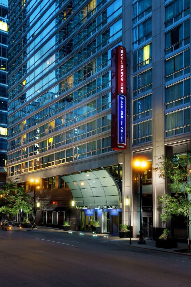 Springhill Suites by Marriott Chicago Downtown/ River North