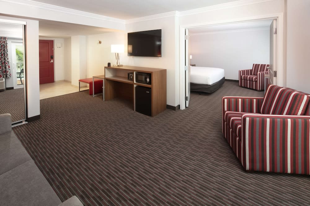 Img - Executive Family Suite