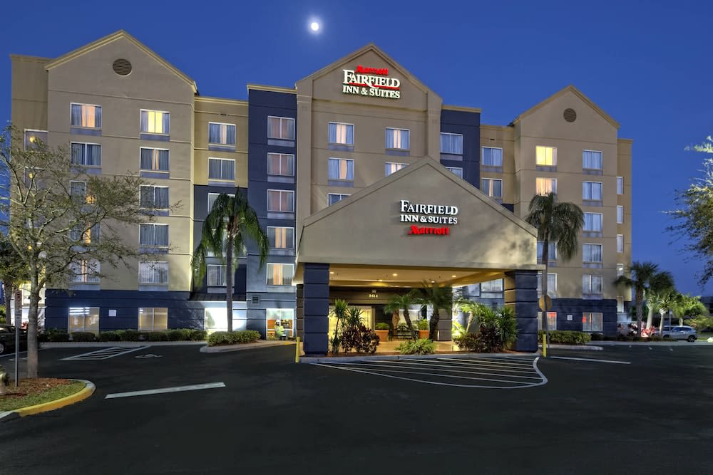 Fairfield Inn & Suites by Marriott Near Universal Orlando