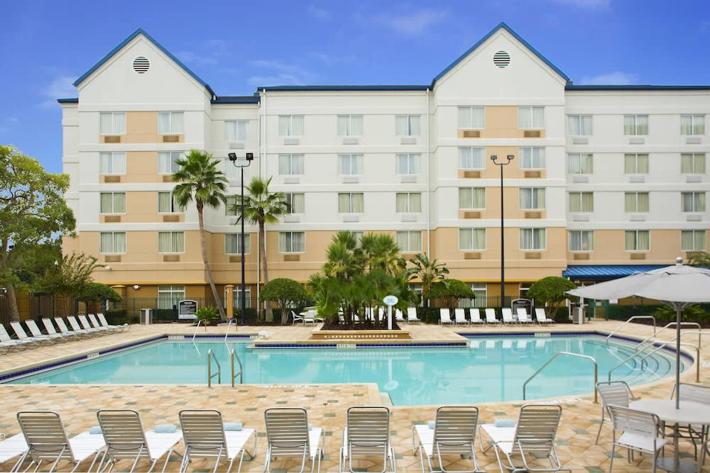 Fairfield Inn & Suites Lake Buena Vista in Marriott Village