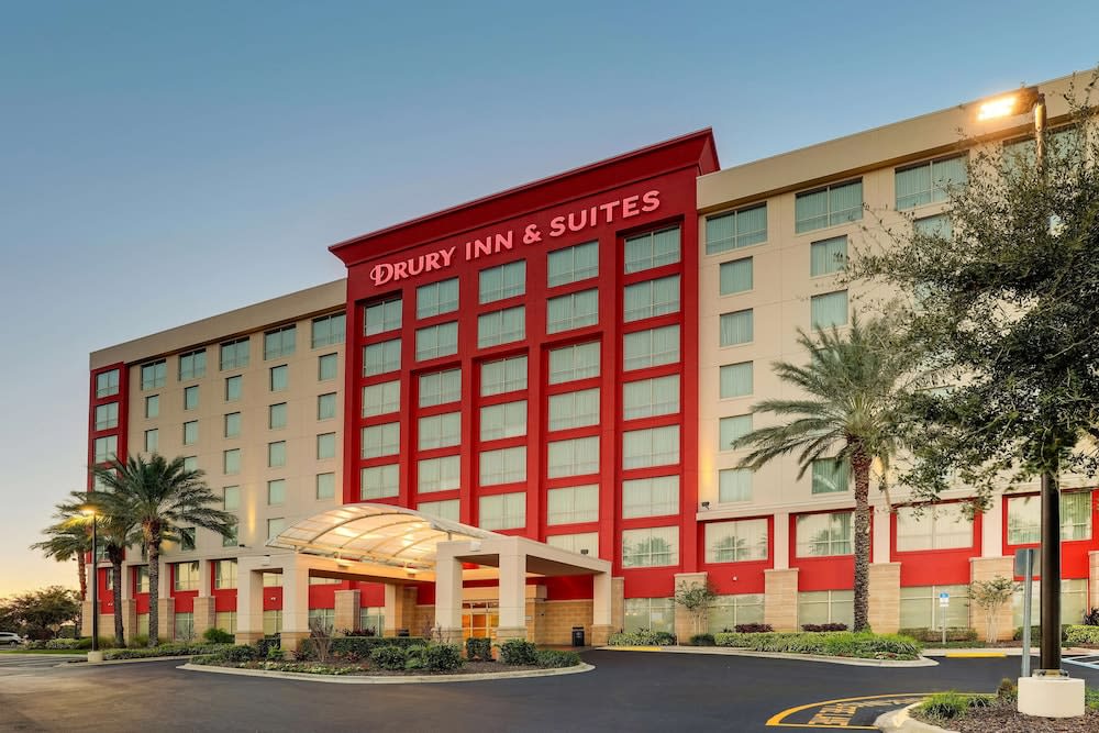 Drury Inn & Suites near Universal Orlando Resort™