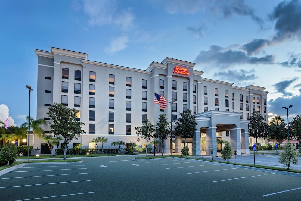 Hampton Inn & Suites Orlando Intl Dr N