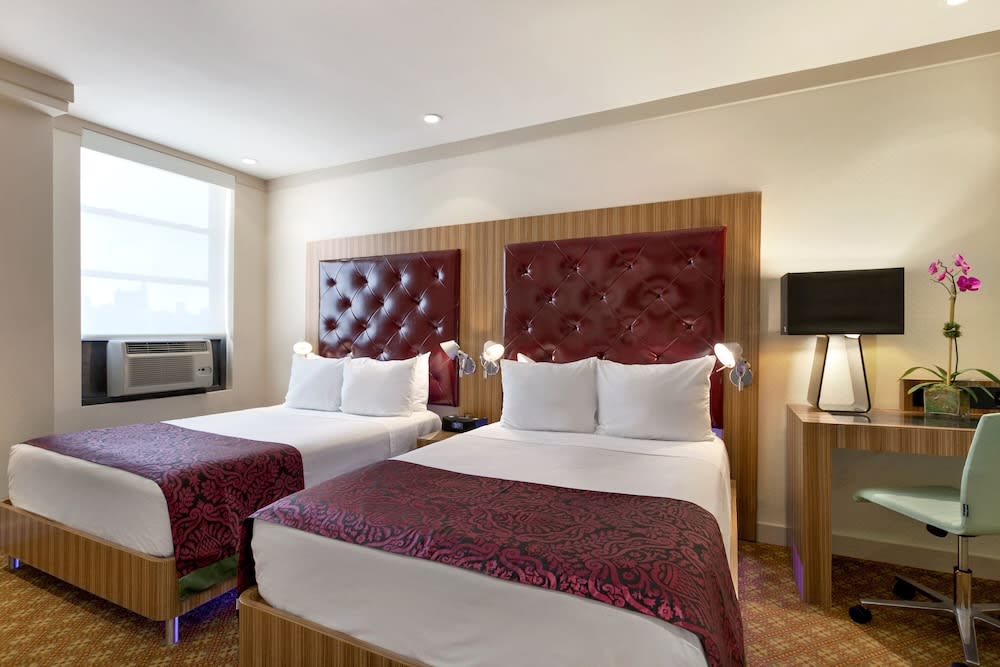Img - Silver, 2 Full Beds