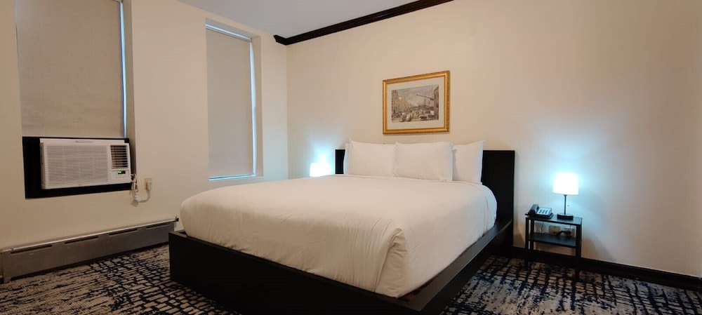 Img - Gold, 1 King Bed