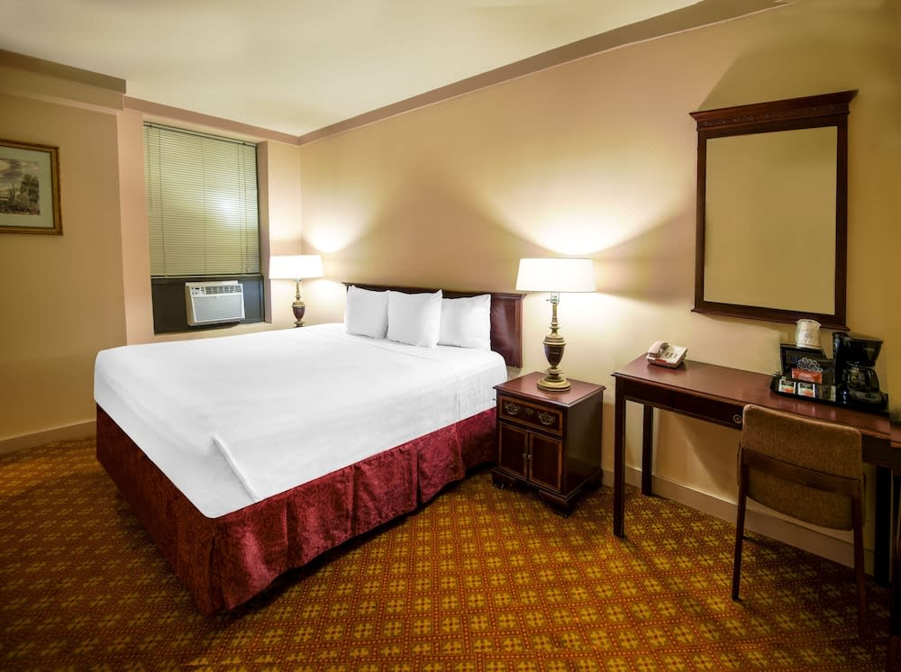 Img - Bronze, 1 King Bed