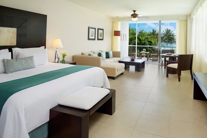 Junior suite with ocean view