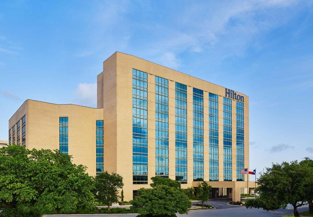 DoubleTree by Hilton San Antonio Airport