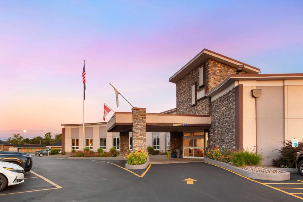 Best Western Summit Inn