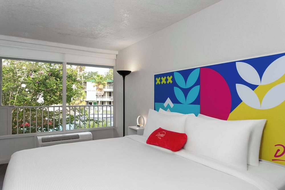 Img - Habitación, 1 cama King size, para no fumadores, vista a la piscina