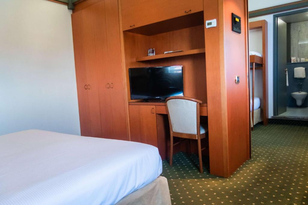 Superior King Room with Bunk Beds