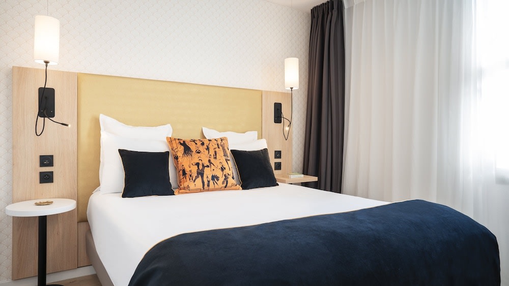 Img - Deluxe Apartment