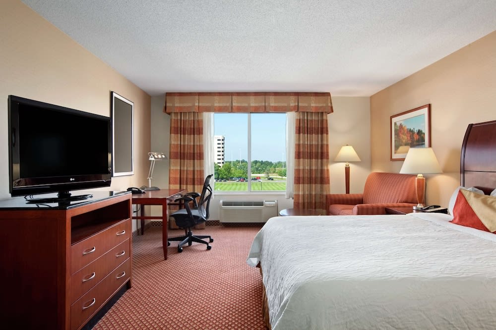 Hilton Garden Inn Chicago / Oak Brook