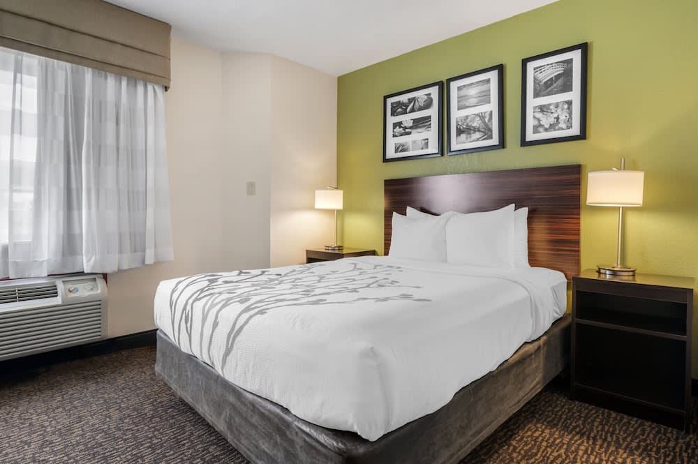 	Sleep Inn Naperville - Chicago	