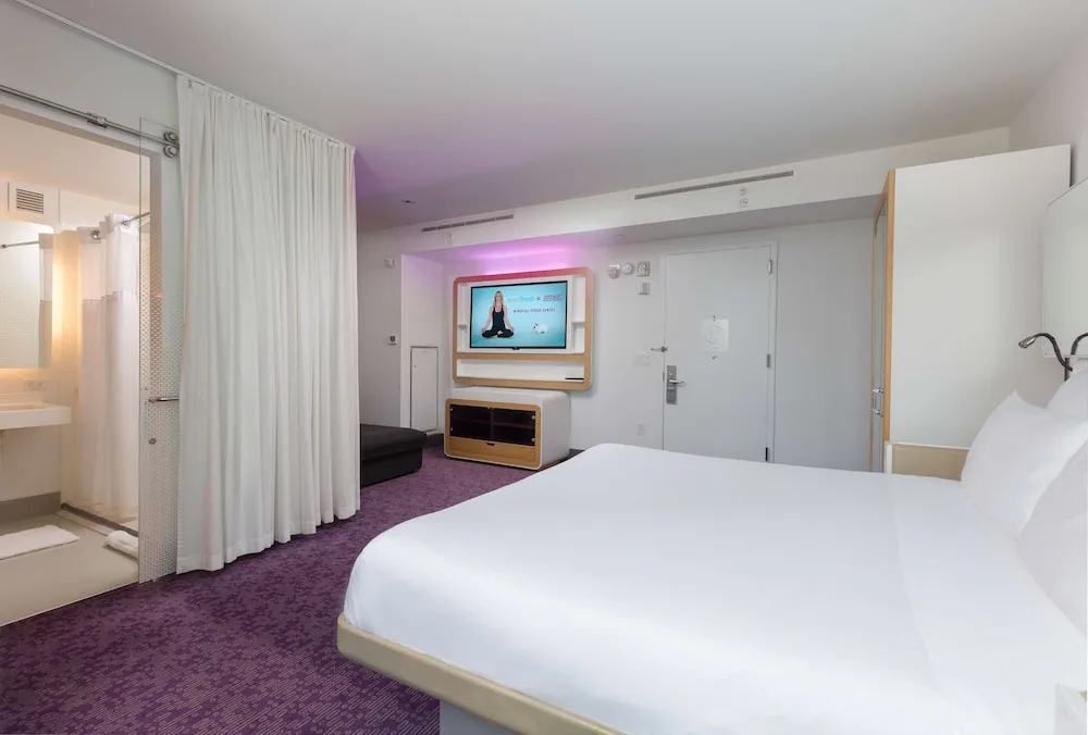 Img - Suite junior, 1 cama King size con sofá cama, terraza (First Class)