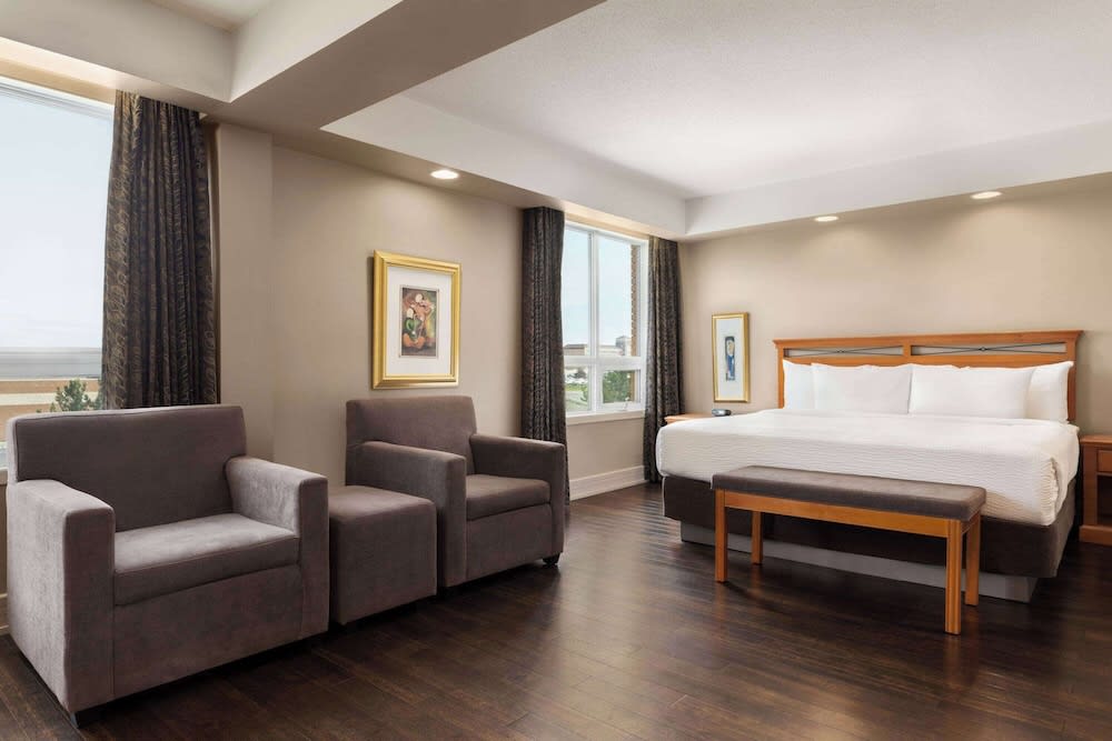 Img - Room, 1 King Bed, Accessible, Non Smoking (Mobility)