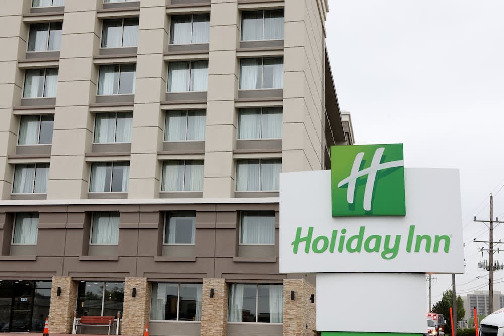 Holiday Inn Chicago-Oakbrook, an IHG Hotel