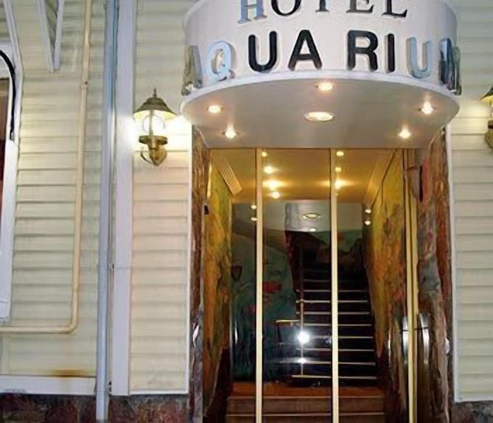 Aquarium Hotel