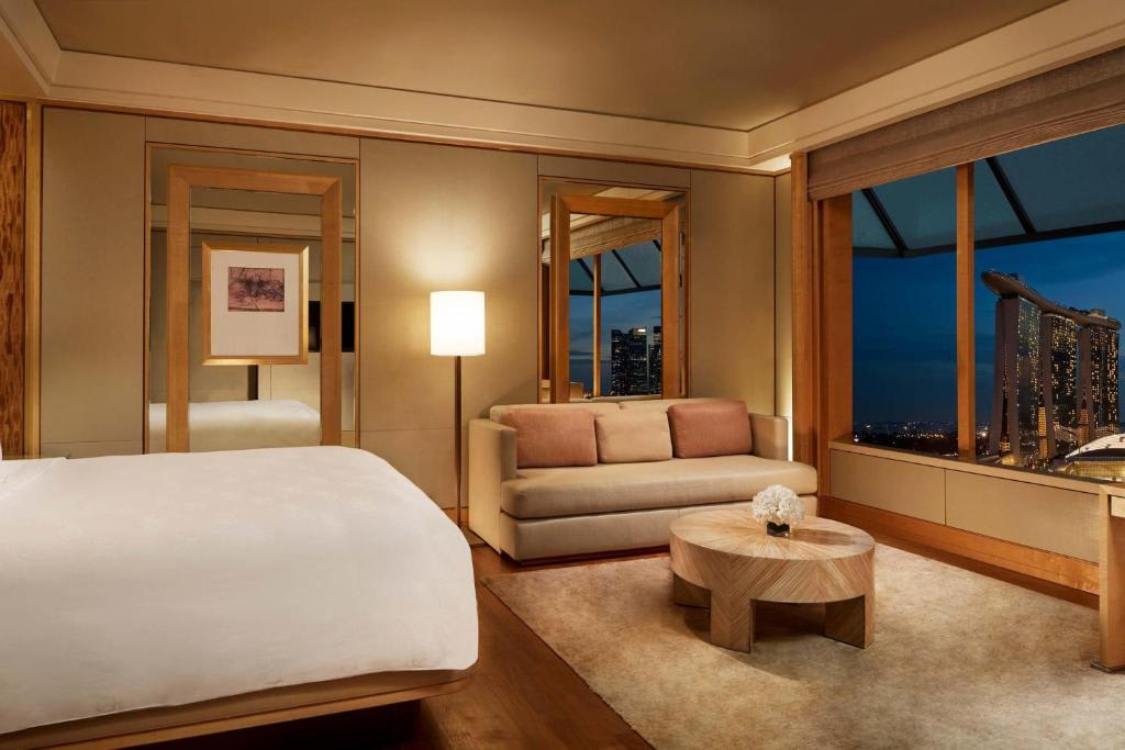 Club Deluxe Marina, 1 King Bed, Marina Bay view