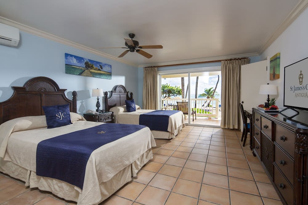Img - Room, 2 Queen Beds, Beachfront