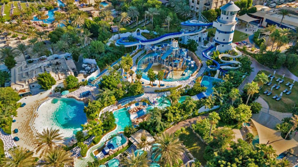 Le Méridien Mina Seyahi Beach Resort & Waterpark