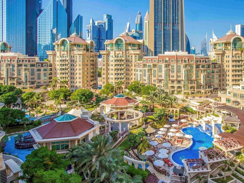 Swissôtel Al Murooj Dubai