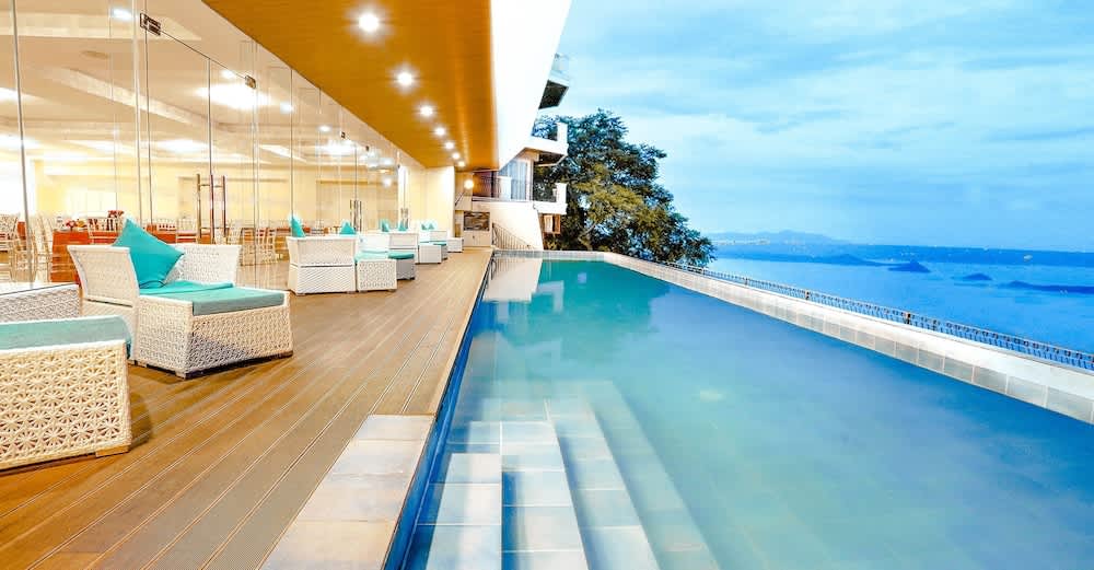 PriceTravel - Travel easy, without excuses
