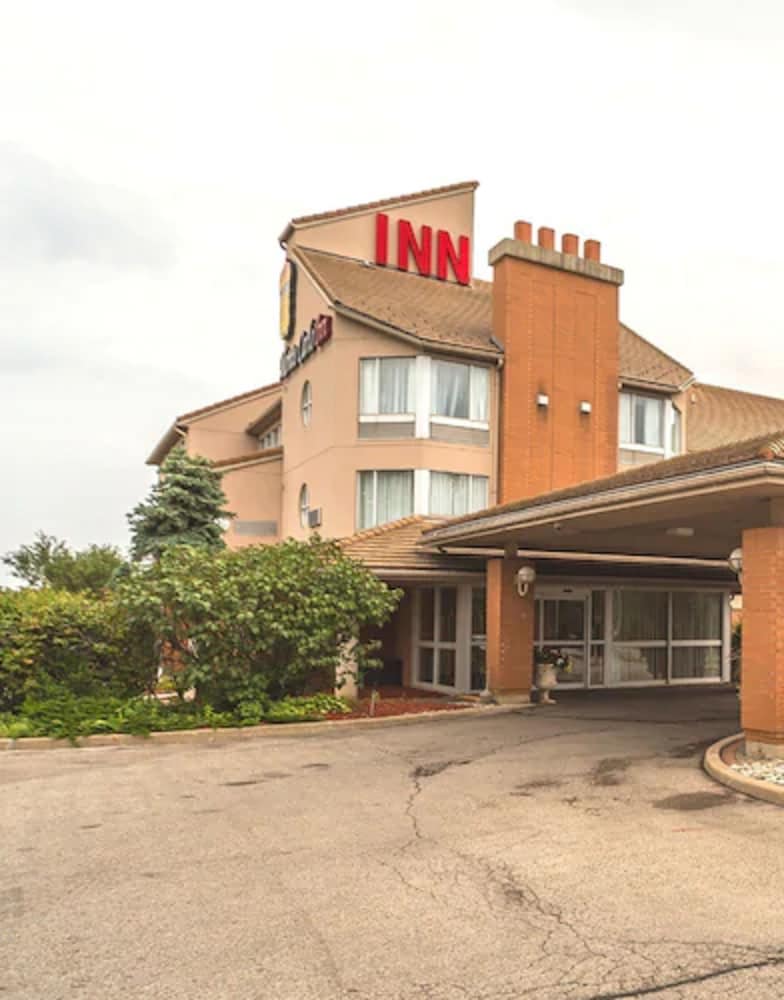 Monte Carlo Inn Oakville Suites